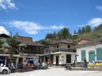 Pueblo Retiro Street - Medellin Pueblo Tour (1,083kb)