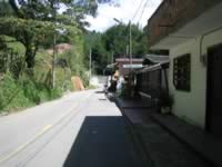 Pueblo Retiro Street - Medellin Pueblo Tour (547kb)